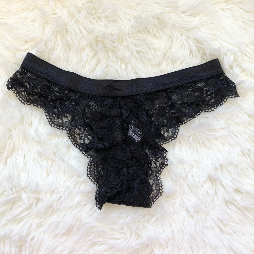 New Bow & Lace Black Medium Cheeky Panties